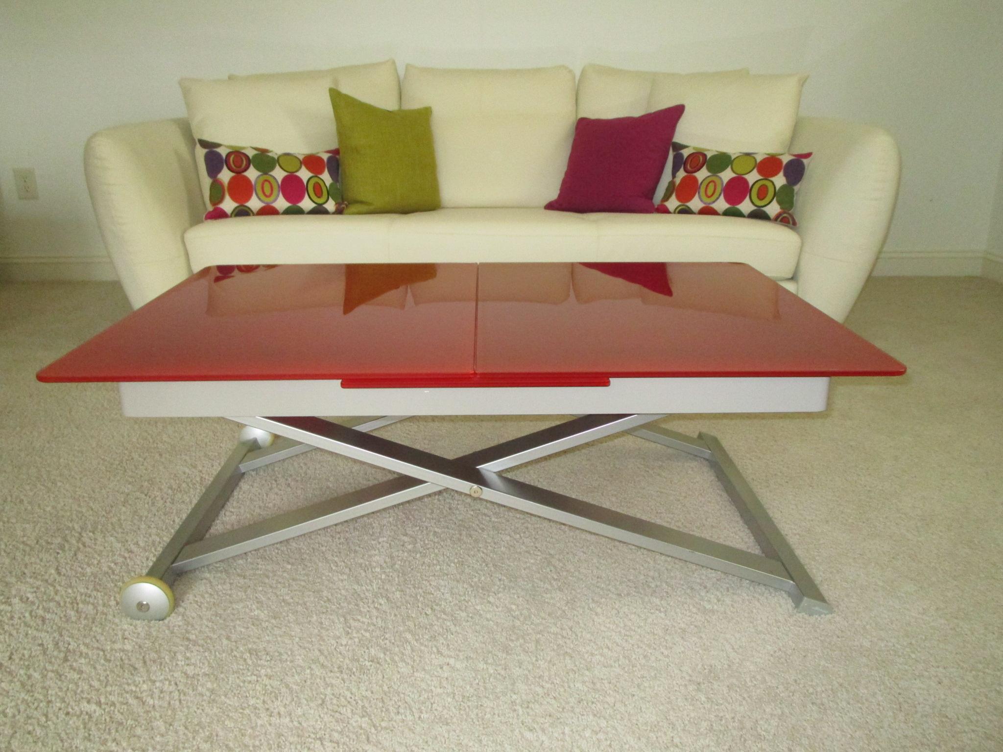 Awesome  "Calligaris" (Italian Designer) Table w/Red Tempered Glass & Stainless Base