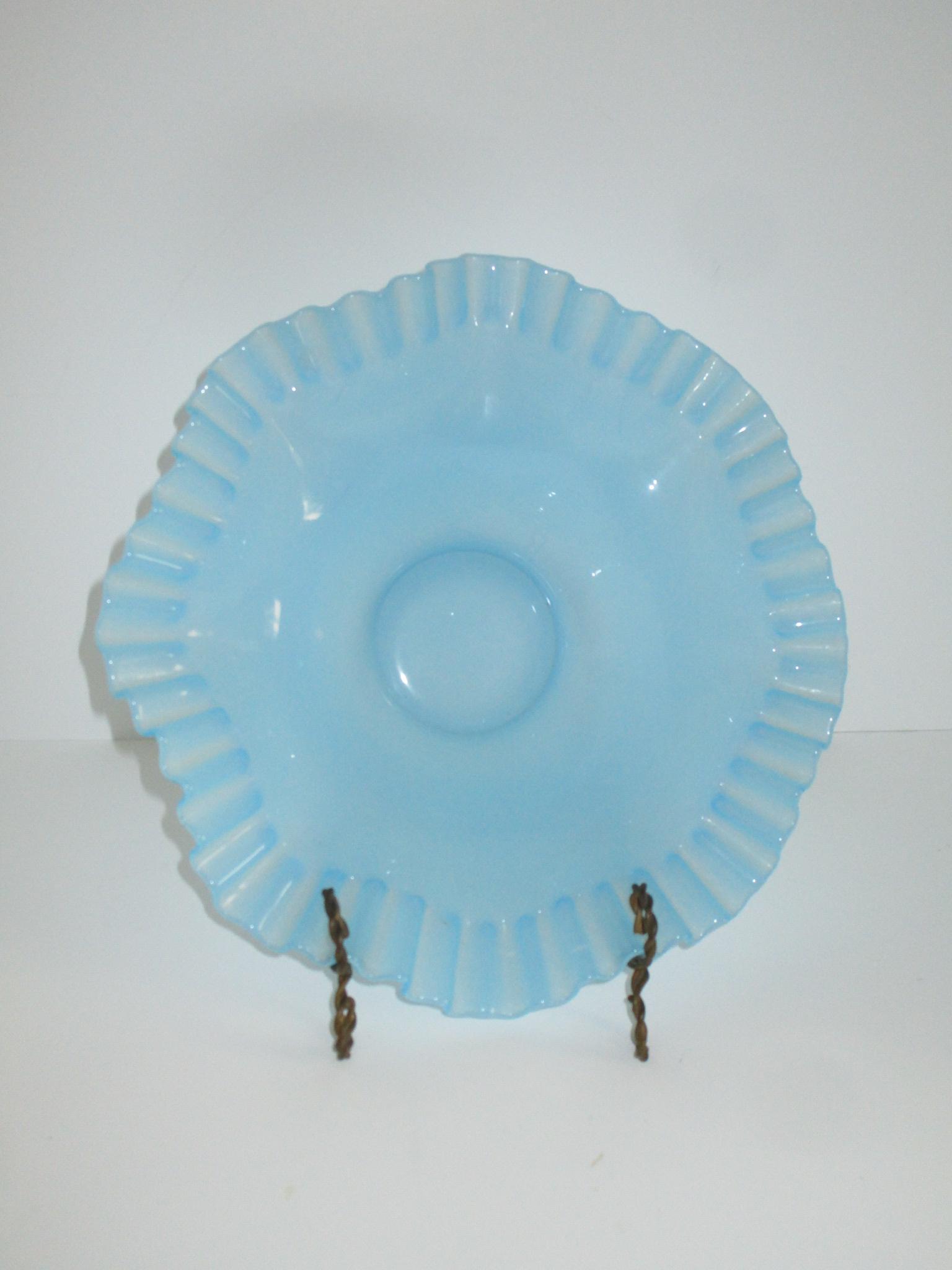 Early Blue Fenton Bowl w/Ruffled Edge   5 1/2"