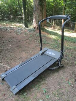 Weslo Cadence 200 CS Electric Tread Mill.  Working Condition Unknown