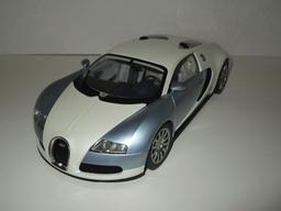 Bugatti Veyron 16.2 Production Car, w/COA by Auto Art