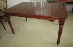 Mahogany Dining Table w/2 Stored Leaves by Universal Furniture