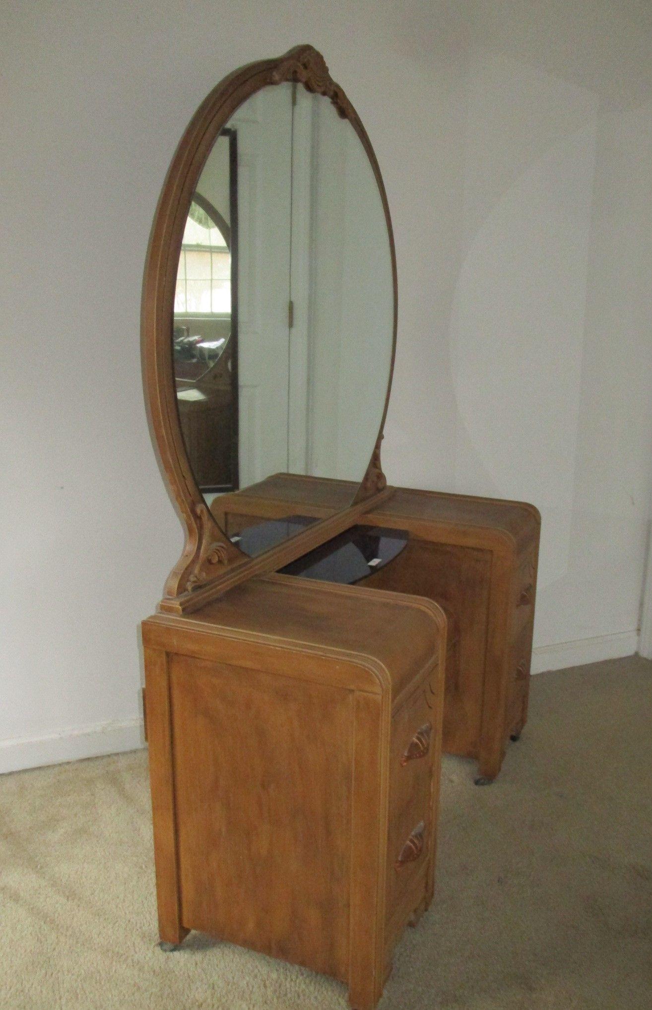 Blonde Mahogany Waterfall Vanity Dresser w/ Large Round Mirror & 4 Drawers