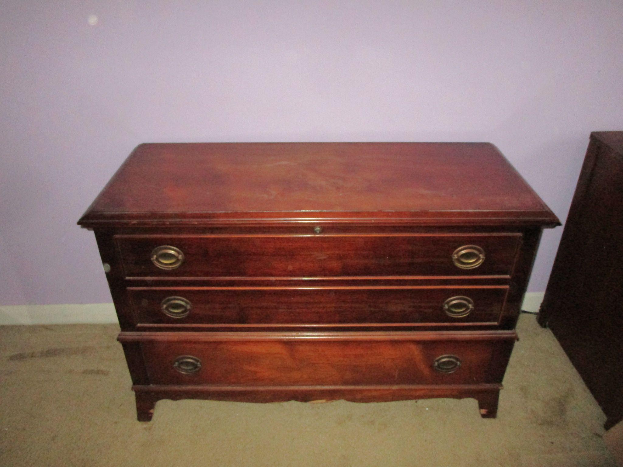 Lane Mahogany Chest Style Cedar Chest w/ Bottom Drawer - Some Wear - overall nice piece!