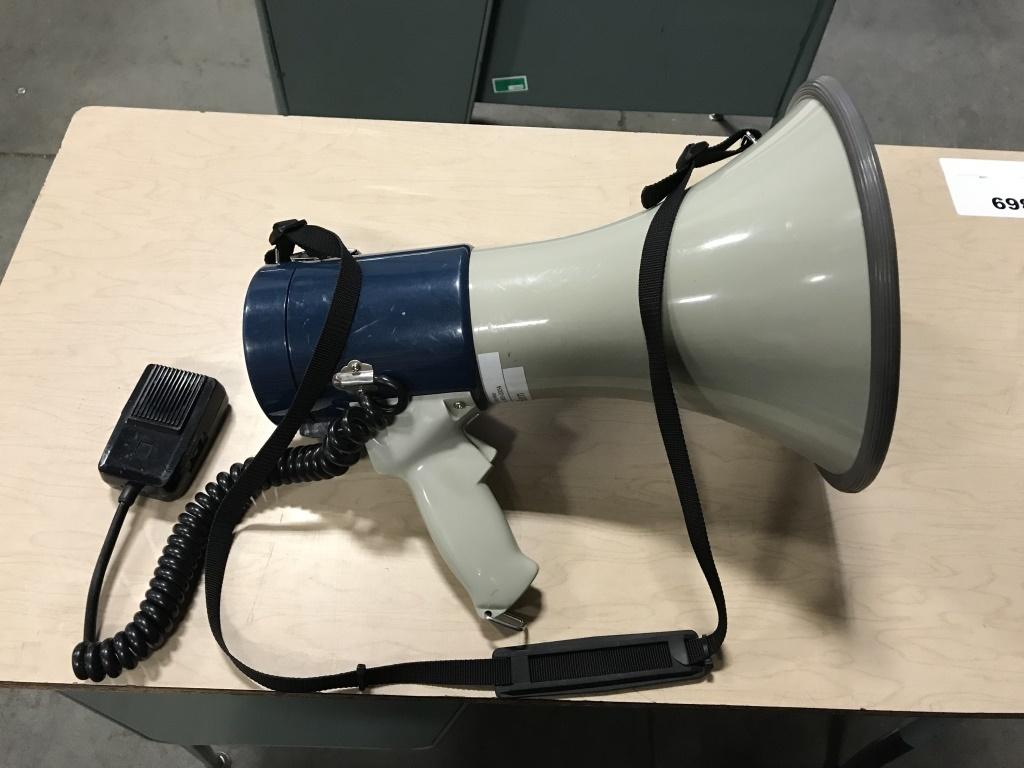 RadioShack Powerhorn Megaphone