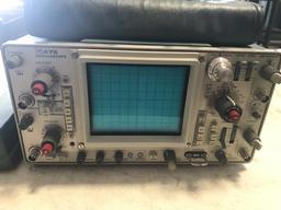 Tektronix 475 Oscilloscope