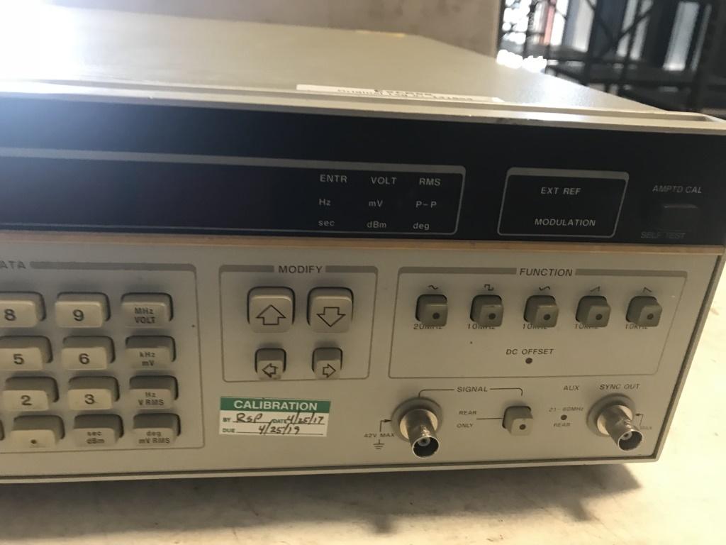 HP 3325A Synthesizer/Function Generator