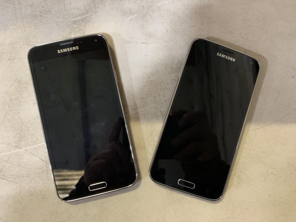 Samsung Galaxy S5 Cell Phones, Qty 21