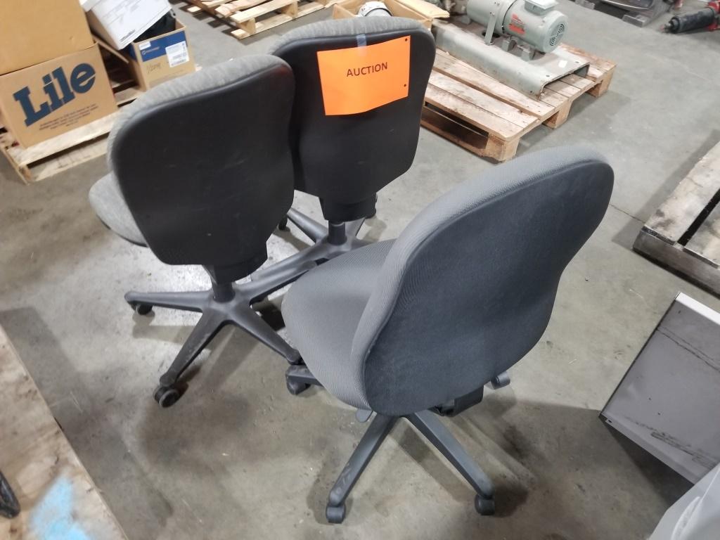 Rolling Office Chairs Qty 4