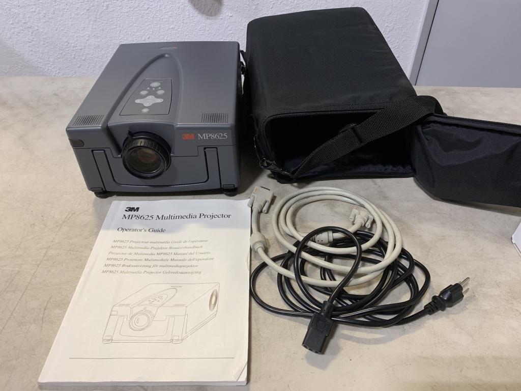 3M MP8625 Projector