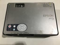 Epson EMP-732 LCD Projector