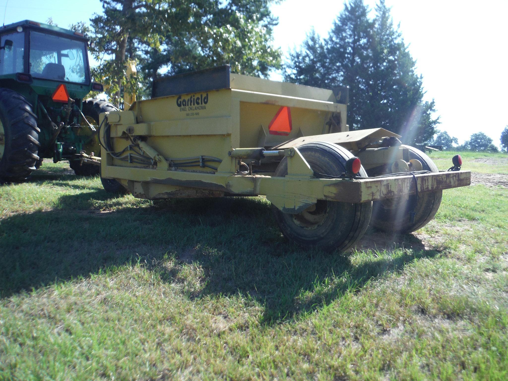 2010 Garfield 550 Pull Scraper.