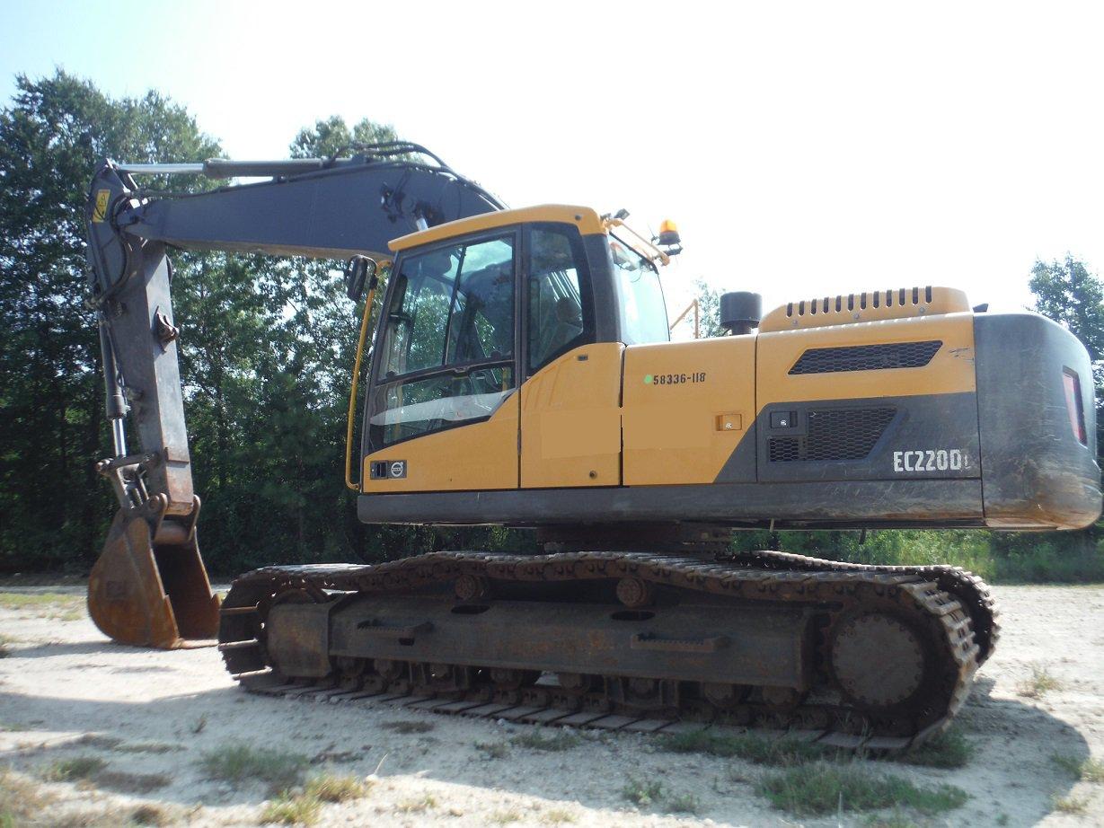 2013 Volvo EC220 DL Excavator