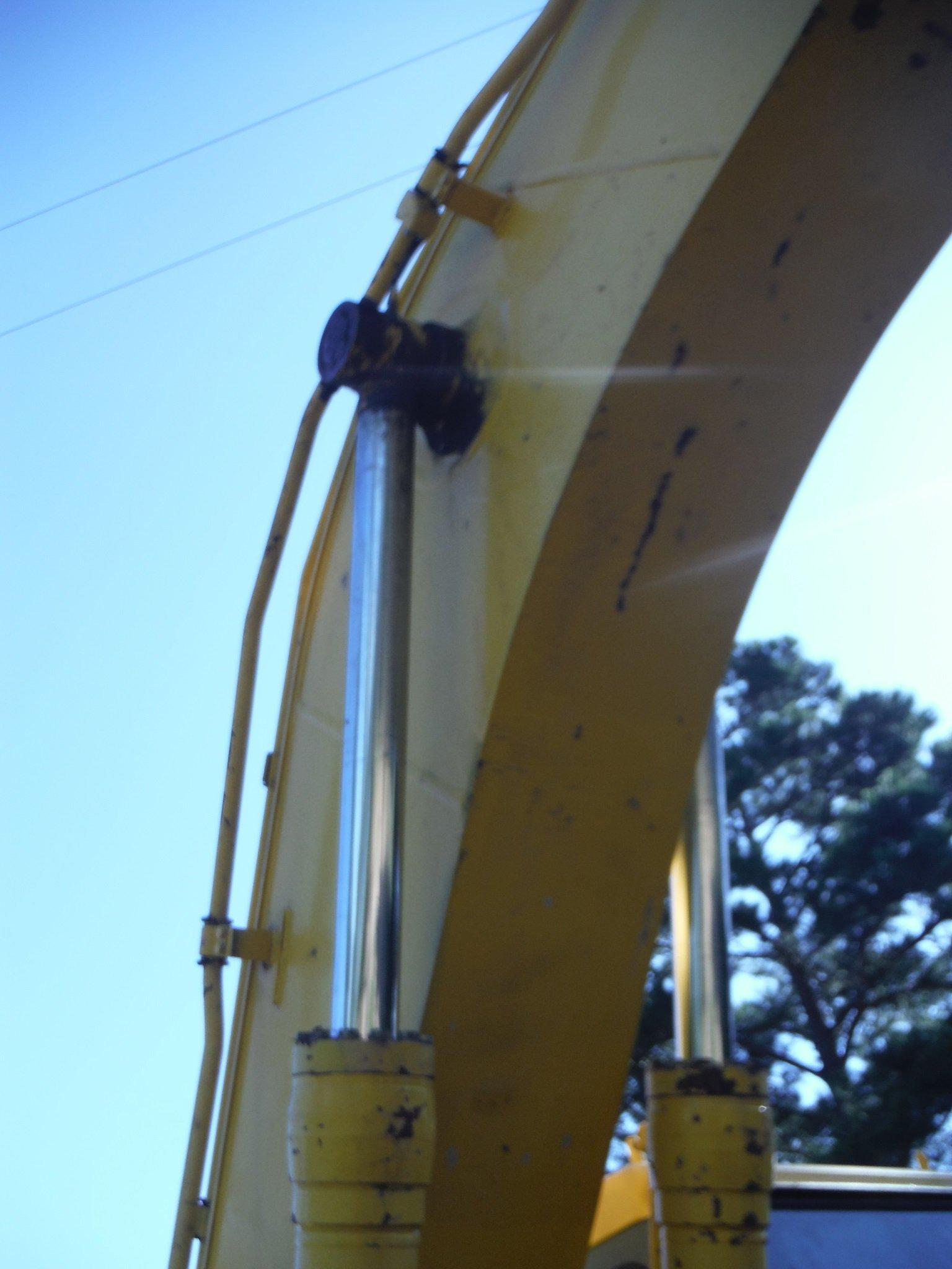 1998 Komatsu PC200 LC-6LC Excavator.