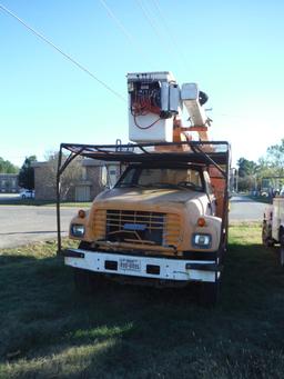 1998 GMC C7500 Chip Truck With 52' Altec Manlift Bucket