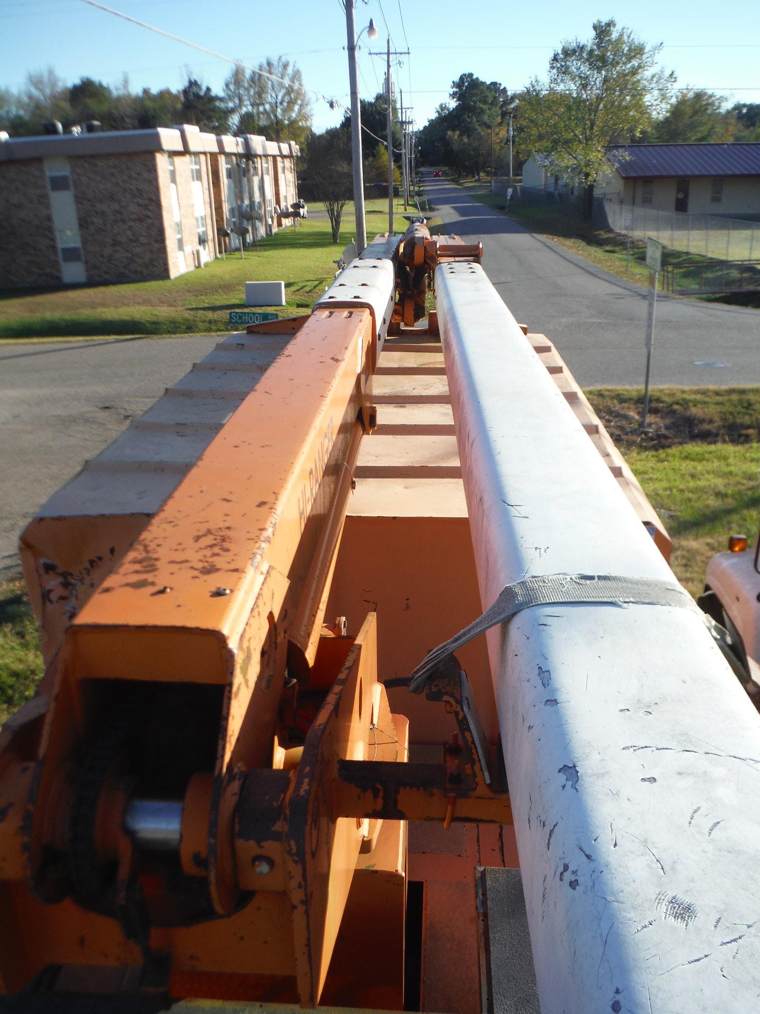 1998 GMC C7500 Chip Truck With 52' Altec Manlift Bucket