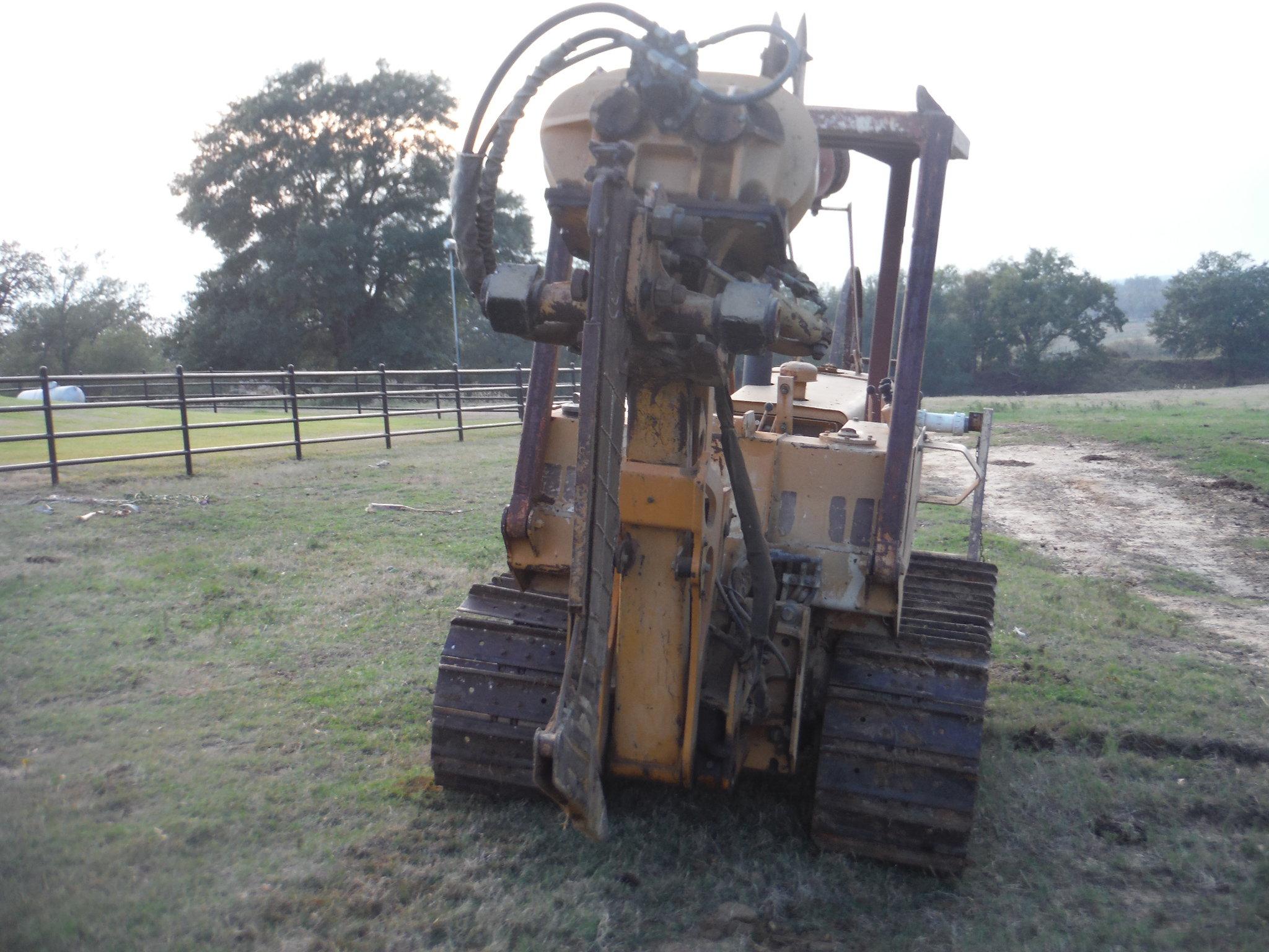 1975 Case 475 Cable Plow