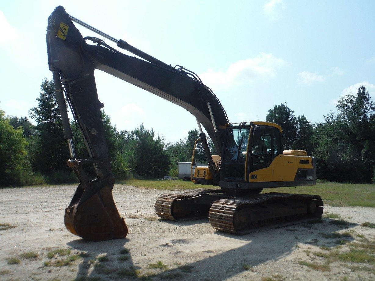 2013 Volvo EC220 DL Excavator