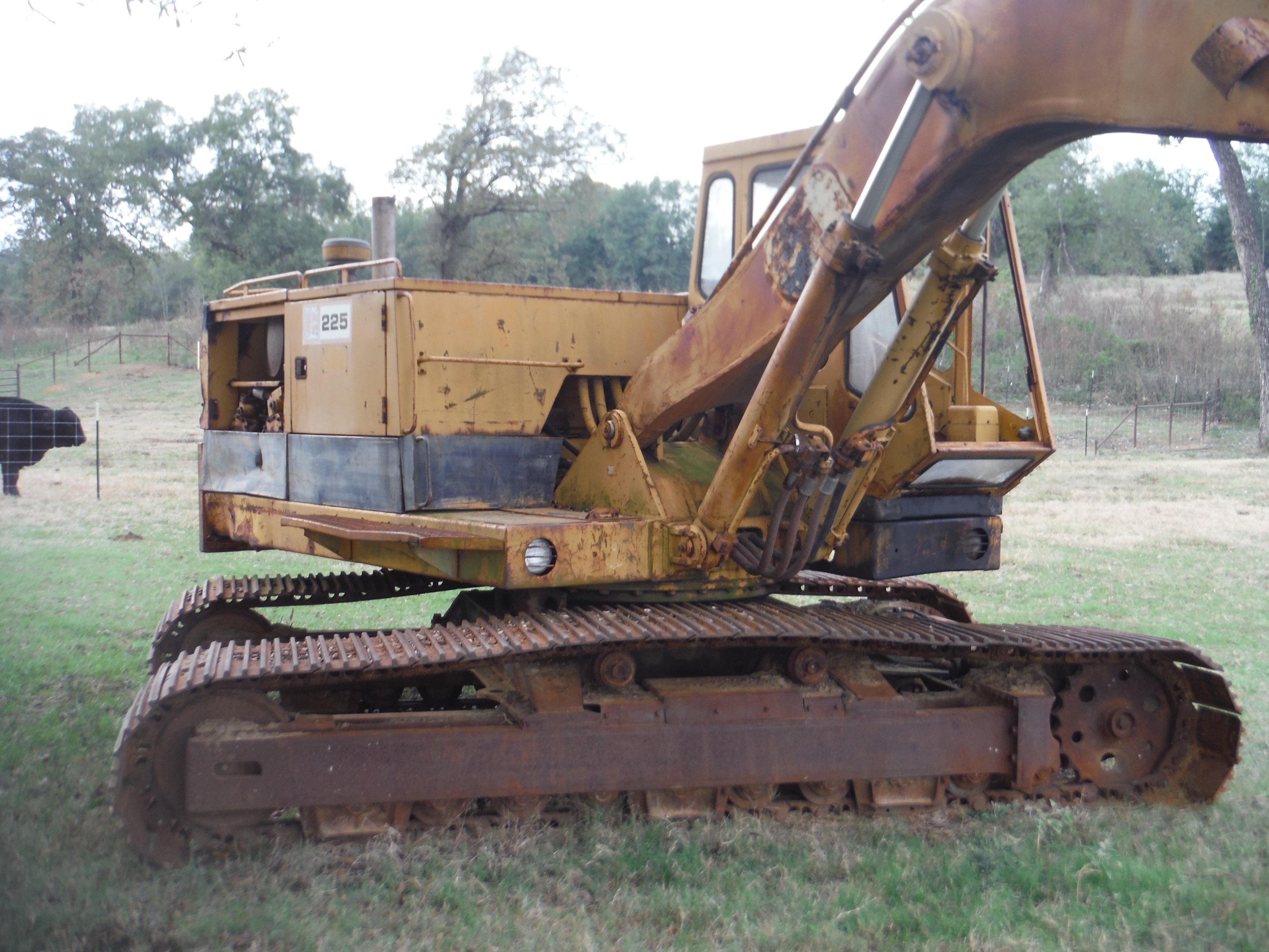 1977 Cat 225 Excavator