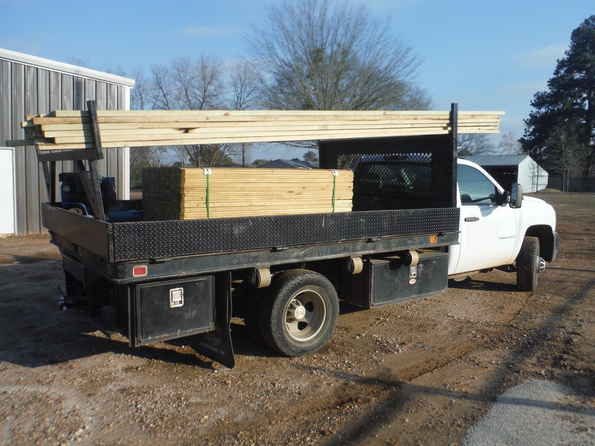 2008 Chevrolet Silverado 3500 HD Flatbed Truck