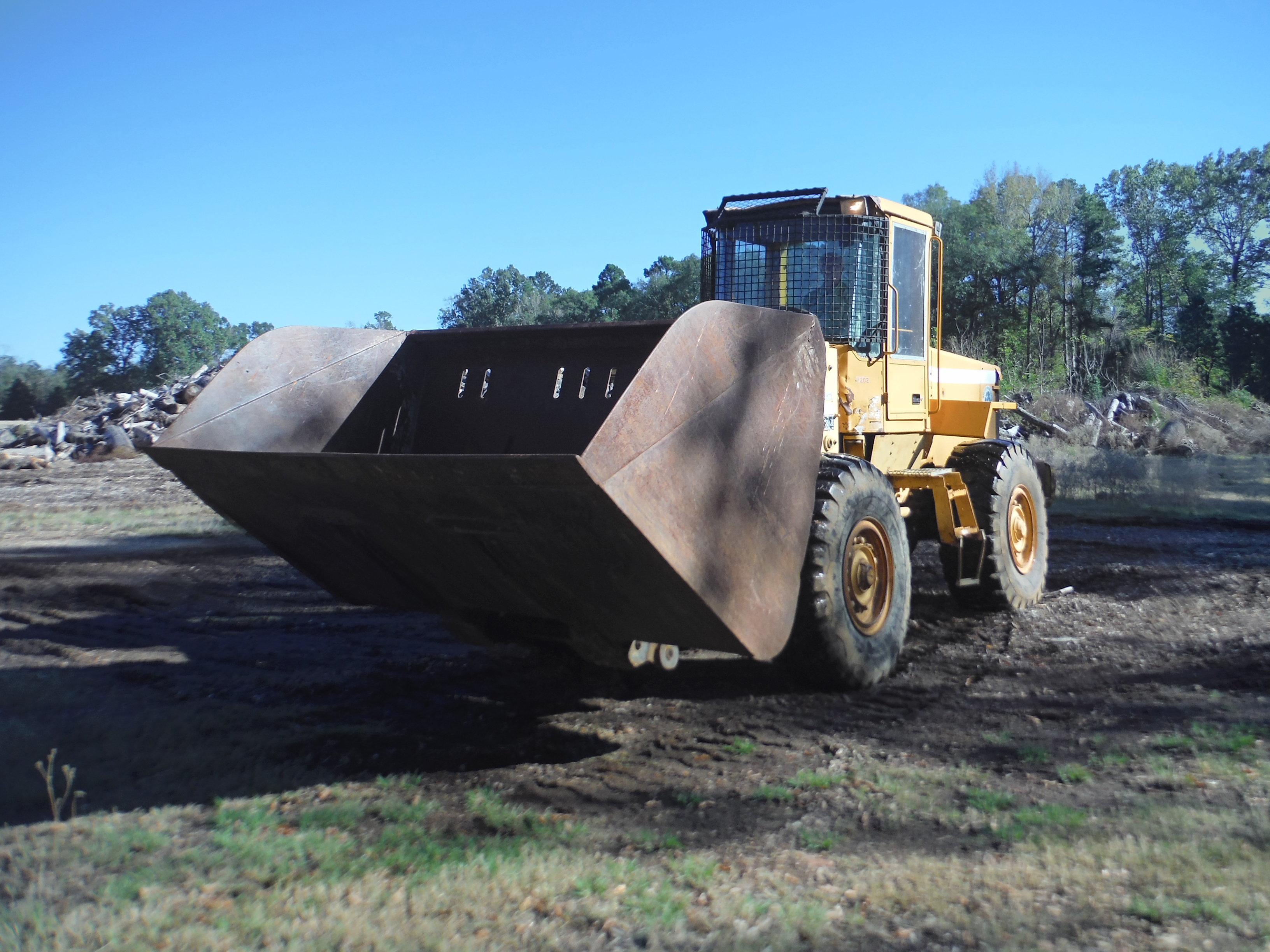 2002 Volvo L90D Wheel Loader