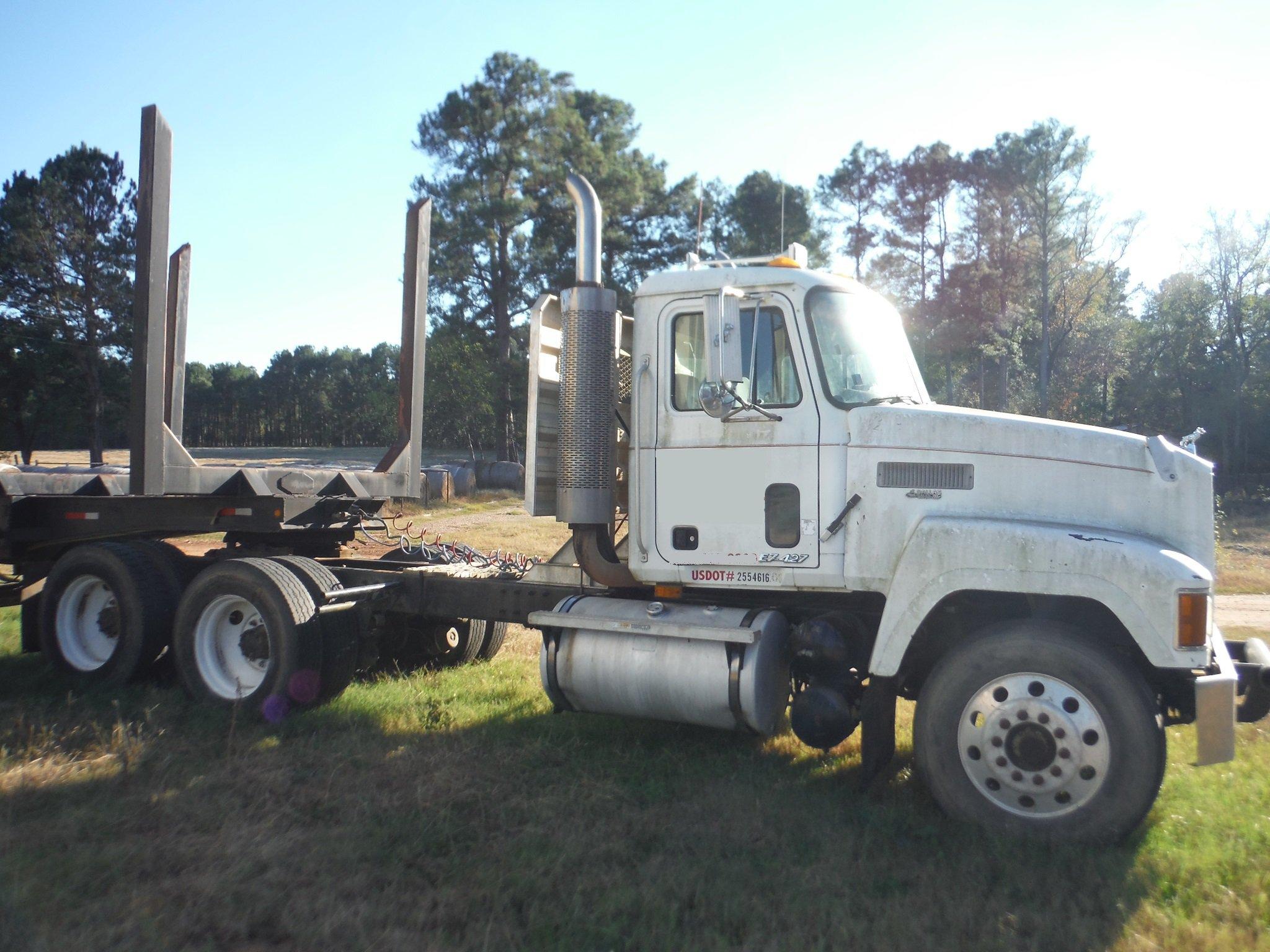 1998 Mack CH613 Daycab Truck