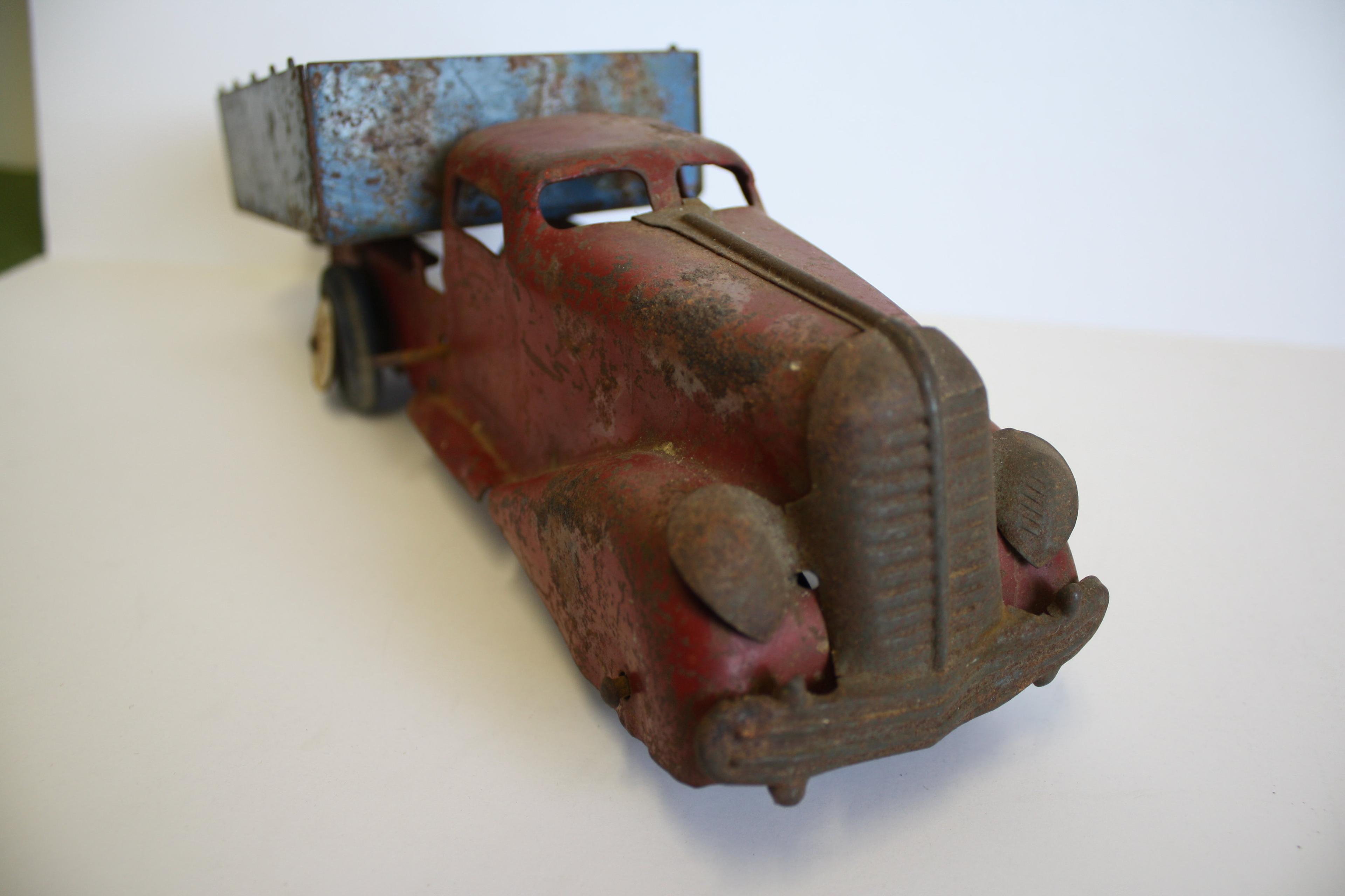 MARX Lumar Coal Co. Pressed Steel Dump Truck