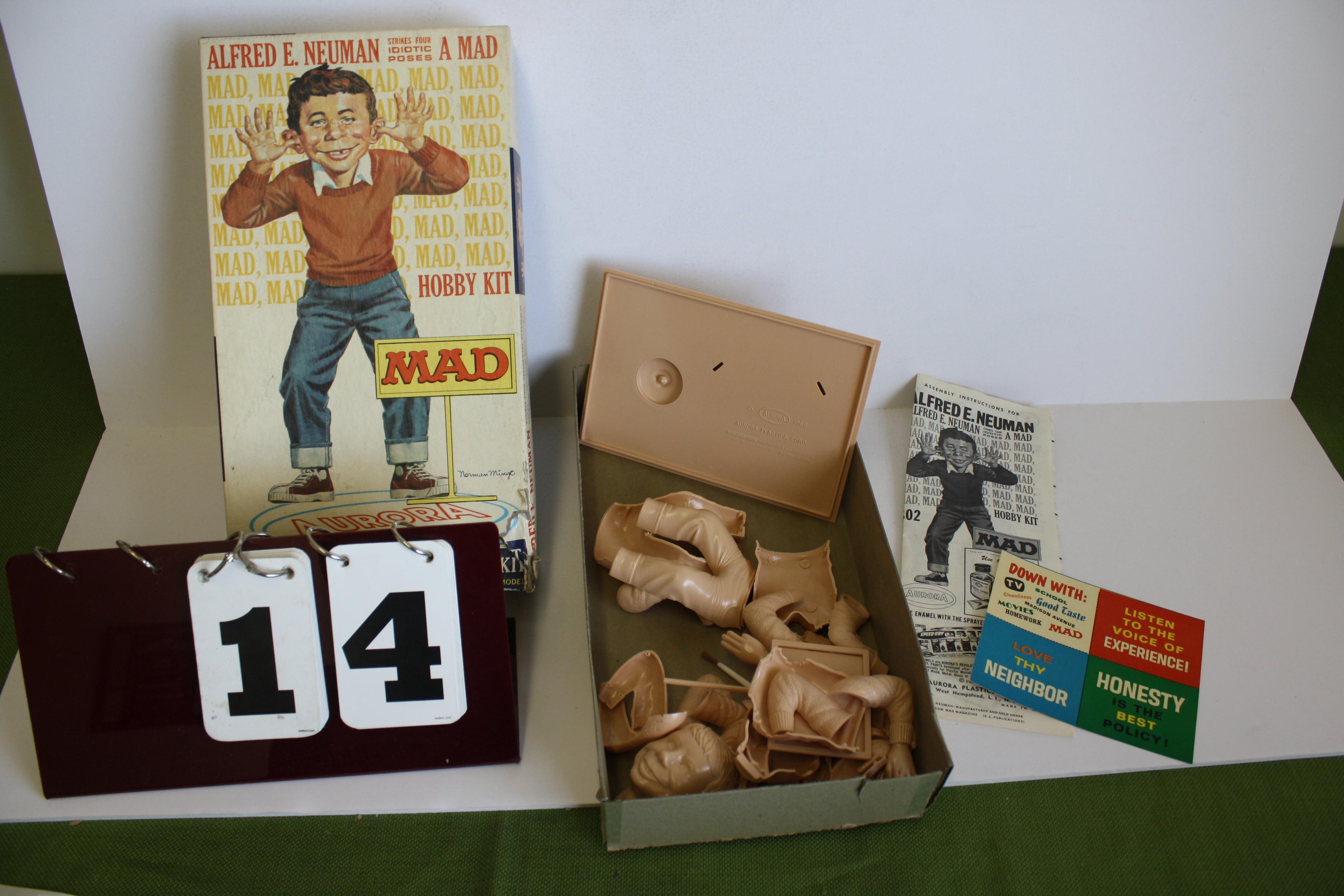 Alfred E. Neuman MAD Magazine Plasic Hobby Kit