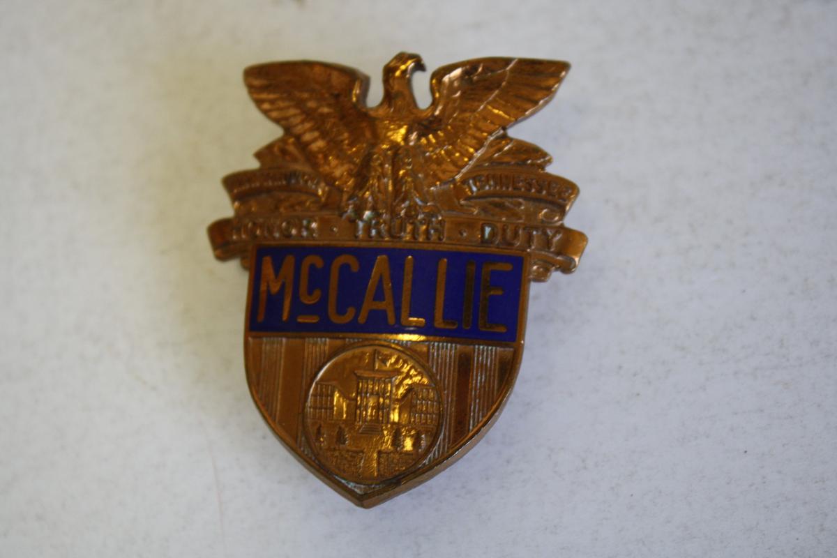 Chattanooga, Tenn. McCallie Badge