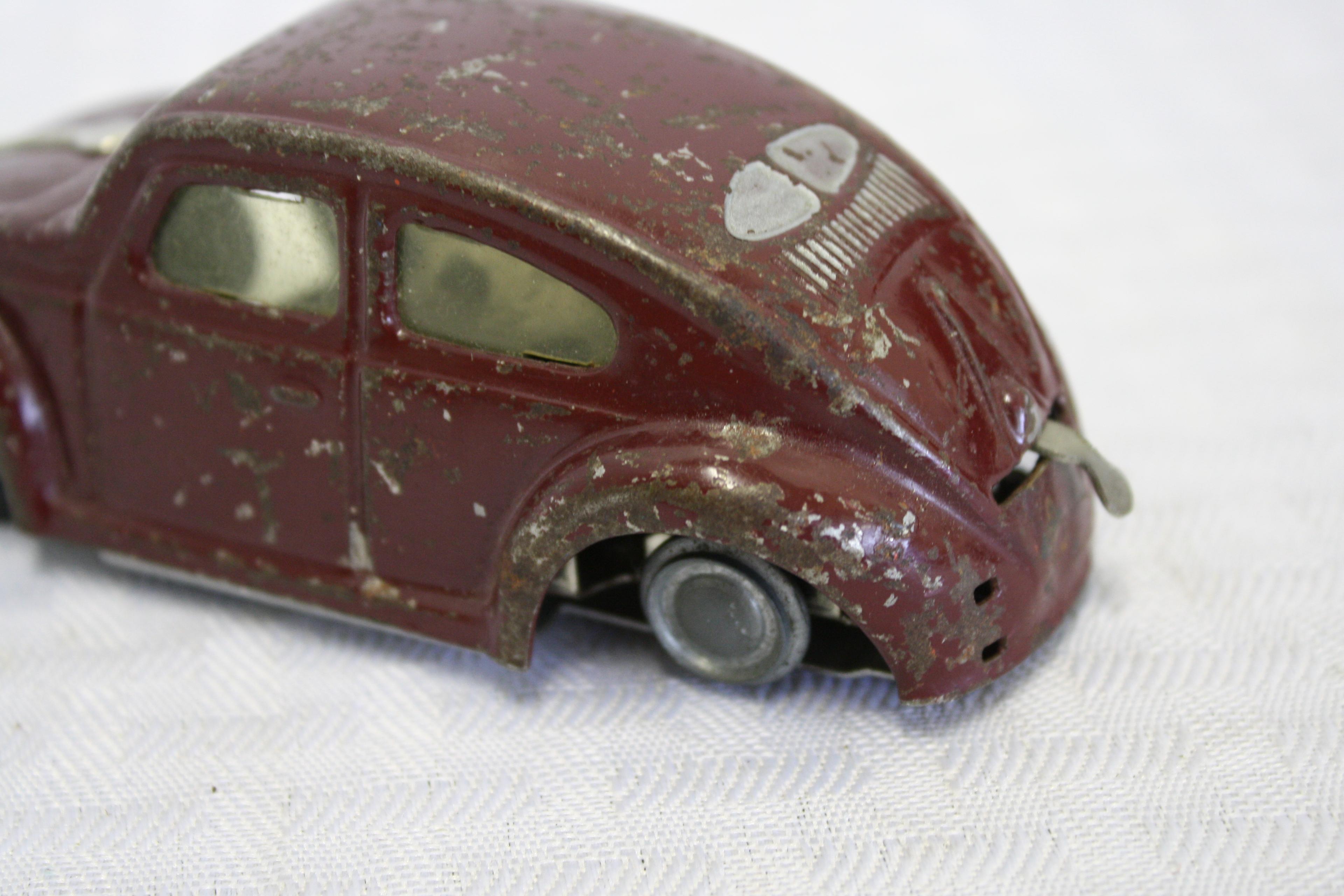 Dux Key Wind Maroon Volkswagon