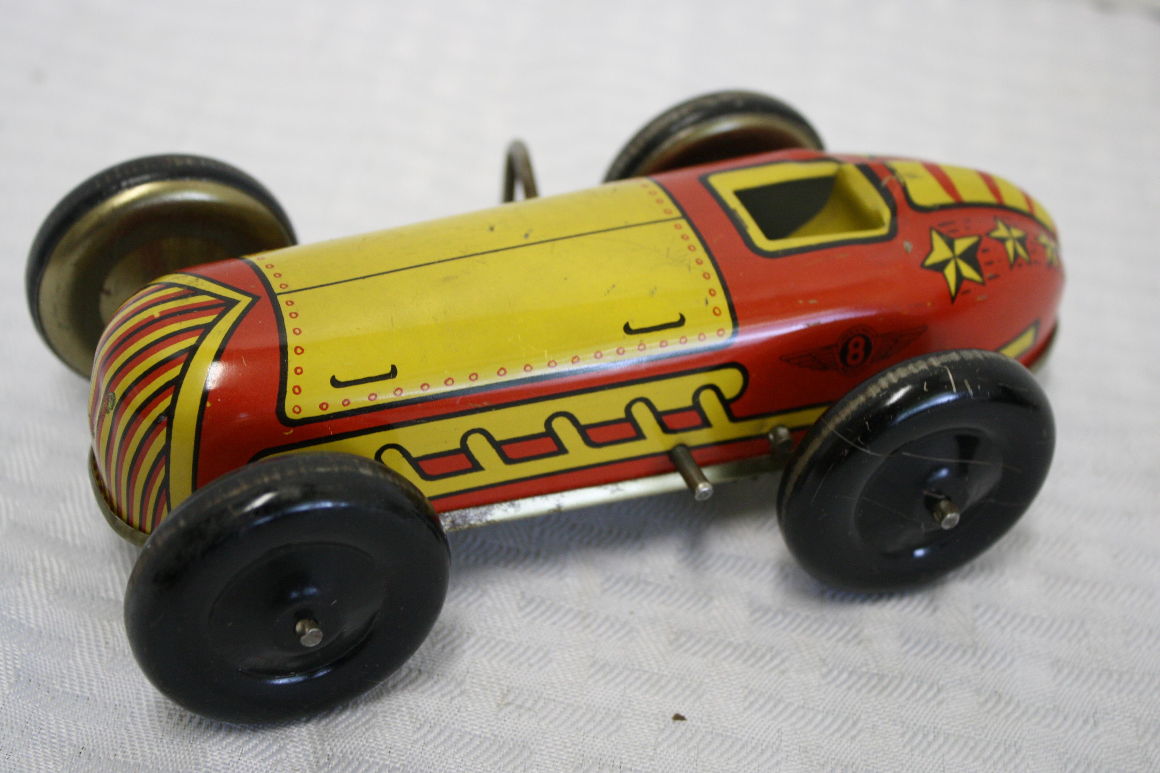 Lupor Metal Products No. 8 Tin Litho Open Wheel Racer