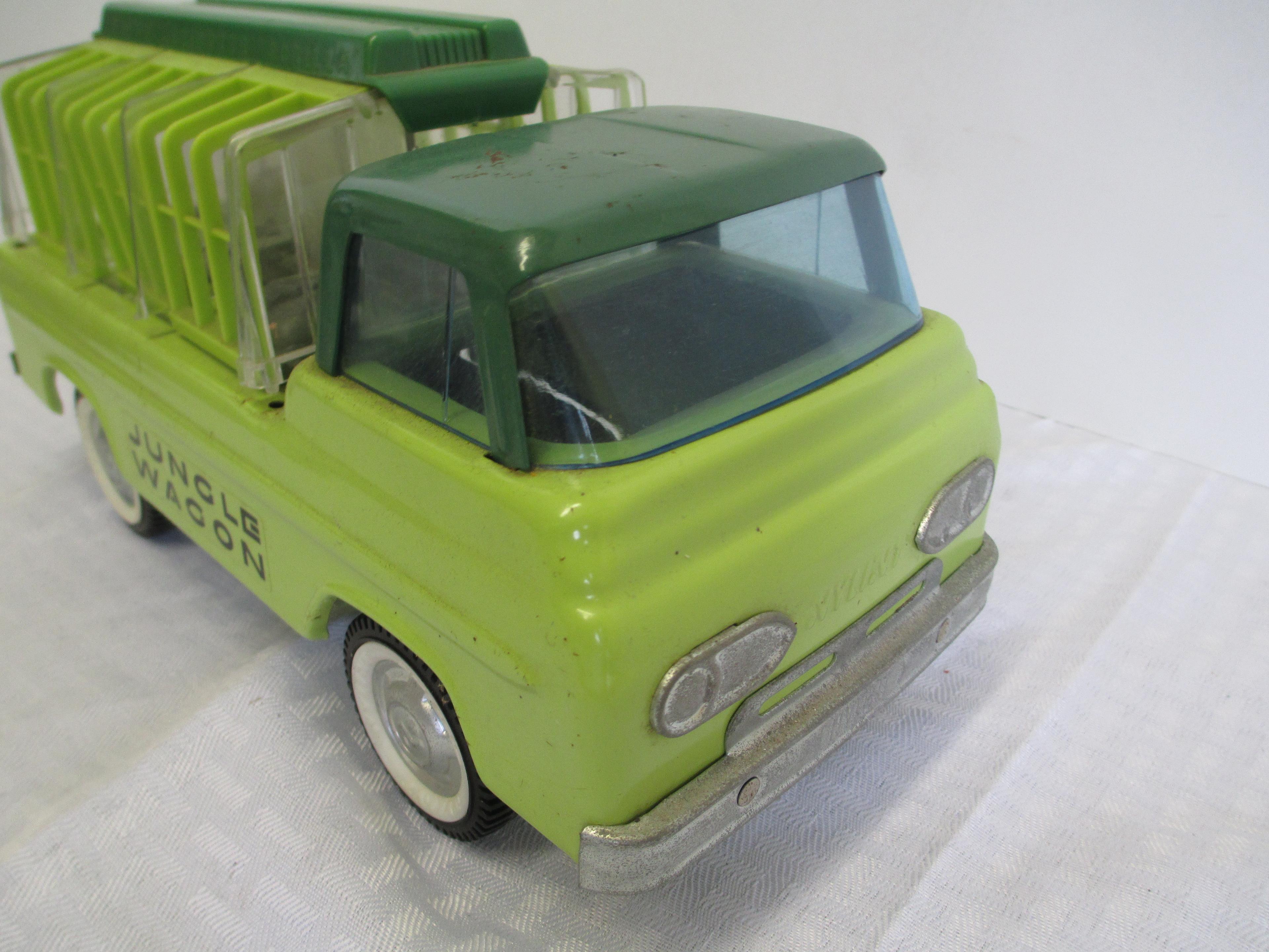 Nylint 11 inch Jungle Wagon