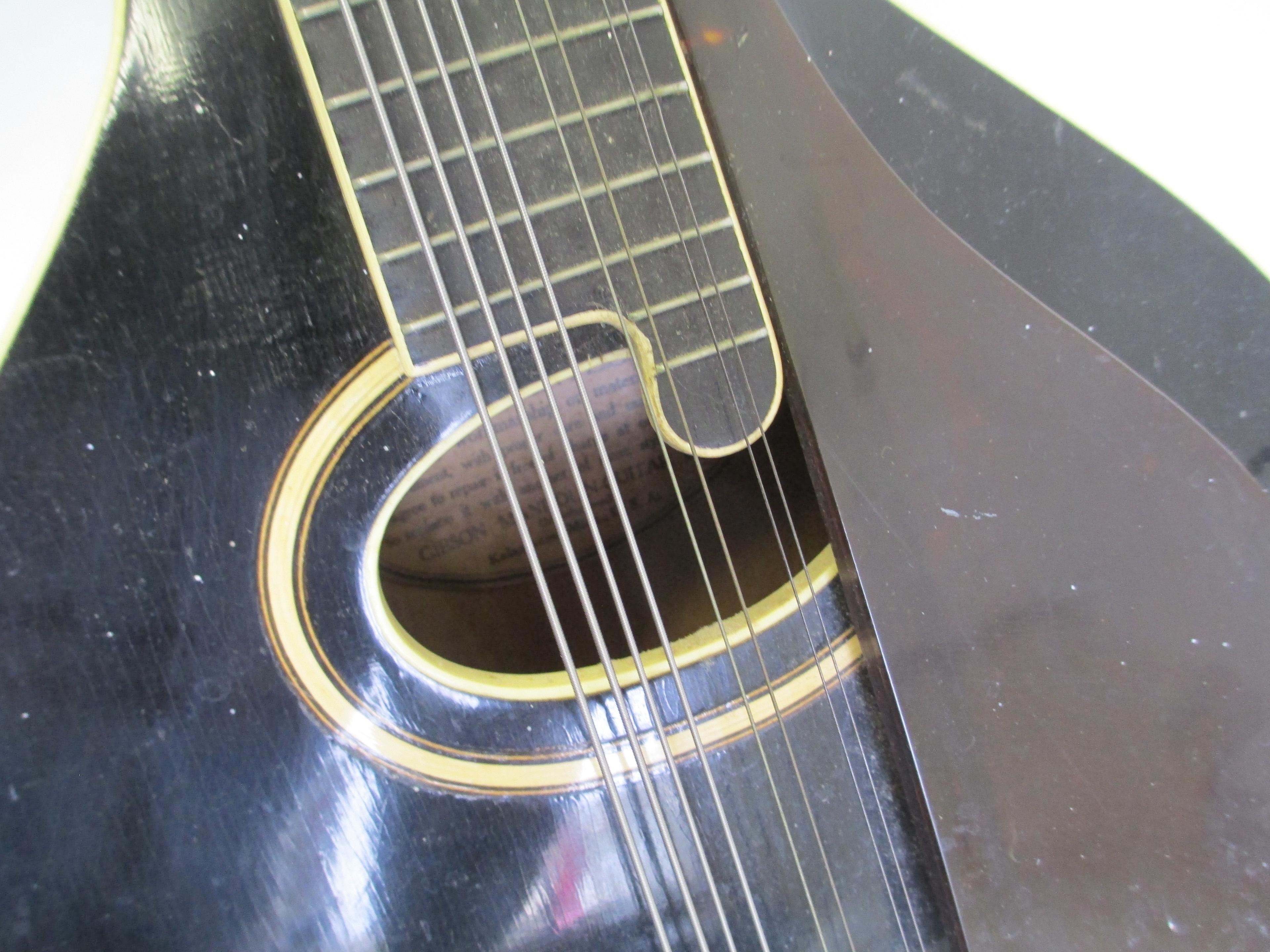 The Gibson Mandola Style HI  with original case