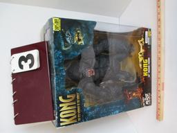 Mezco  Kong 15" Deluxe Figure