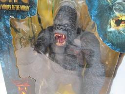 Mezco  Kong 15" Deluxe Figure