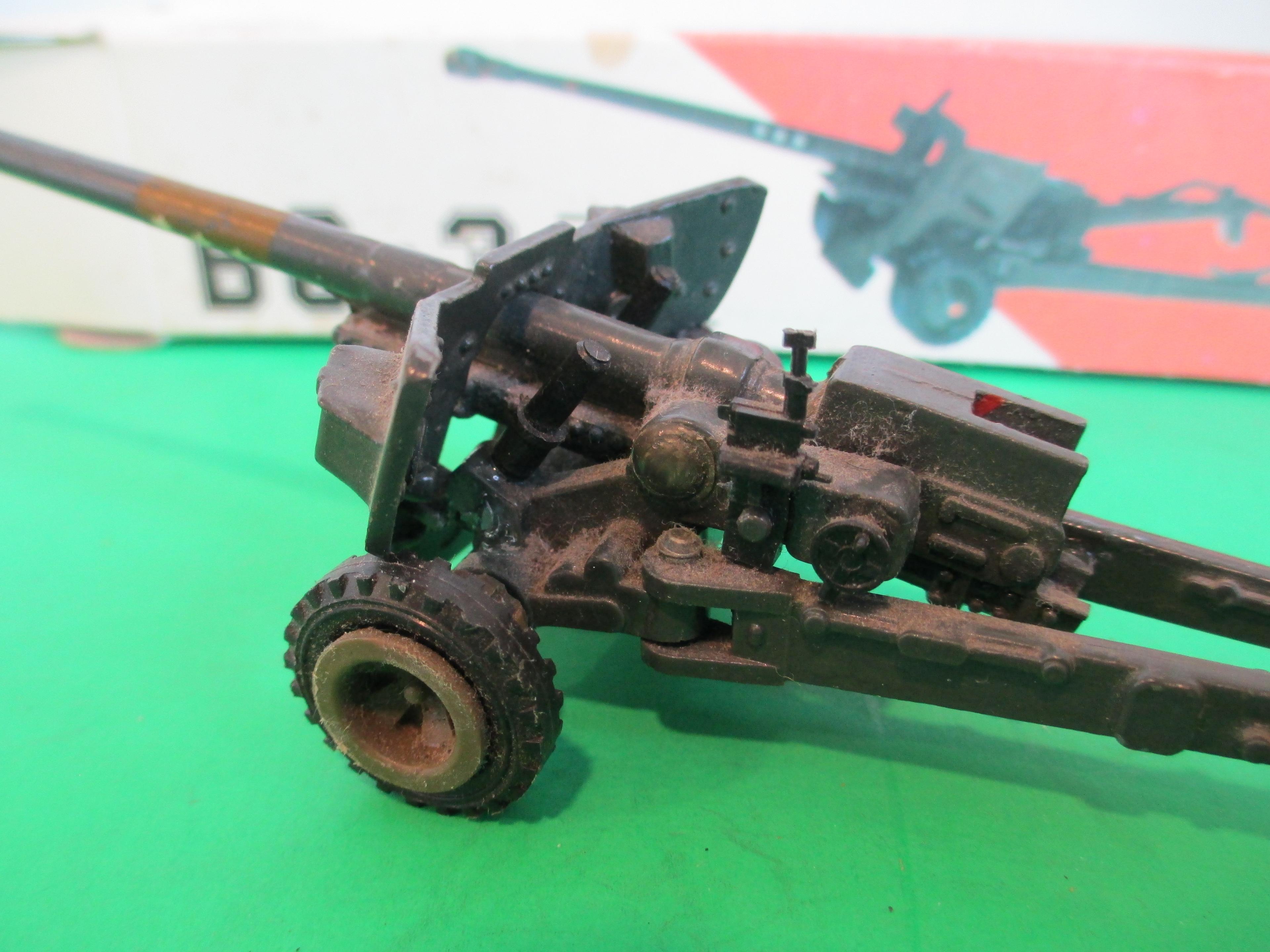 1:43 Scale Russian Military Cannon Toy