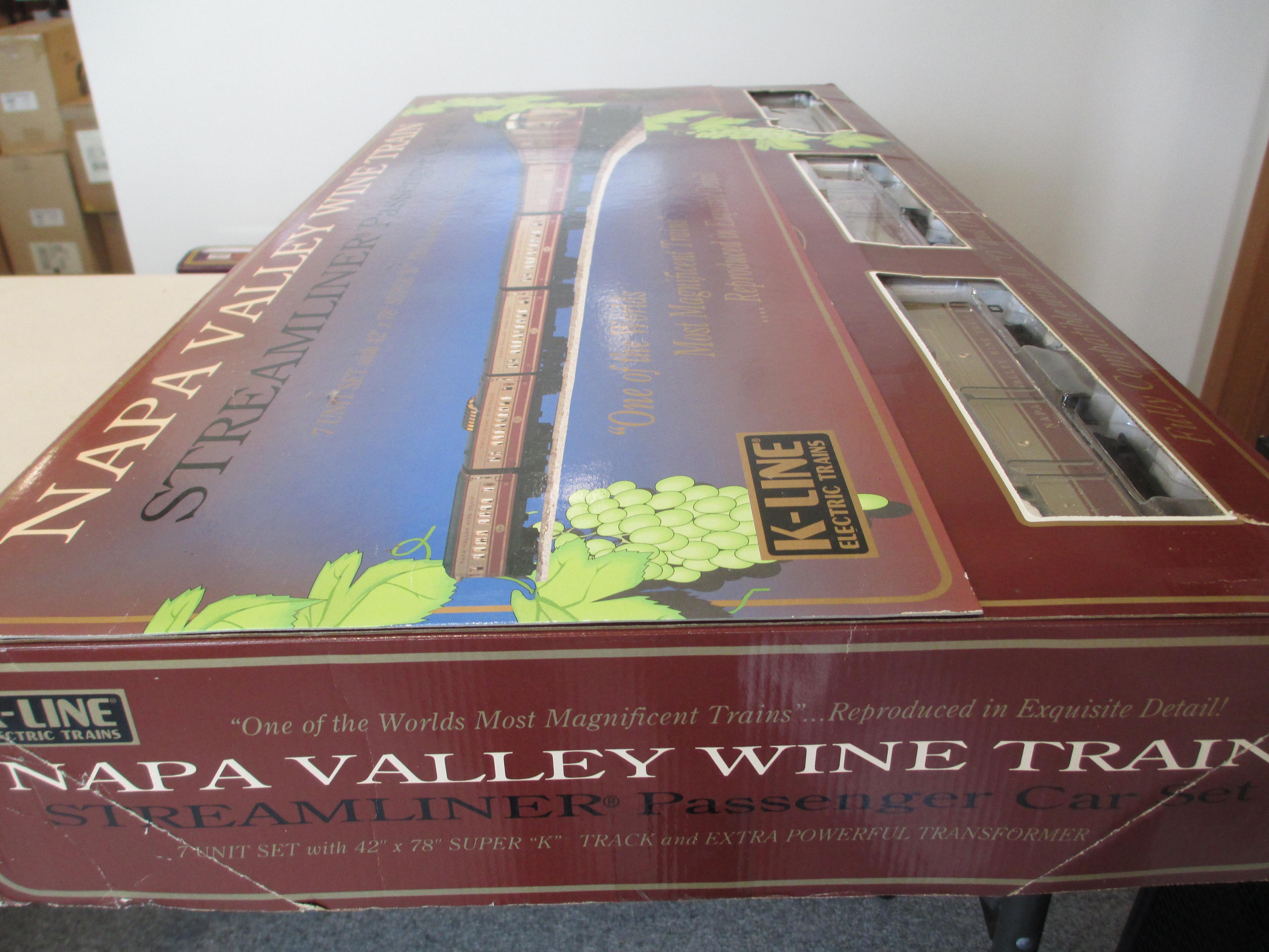 K-Line Electric Trains Napa Valley Wine Train Streamliner Passanger Car Set