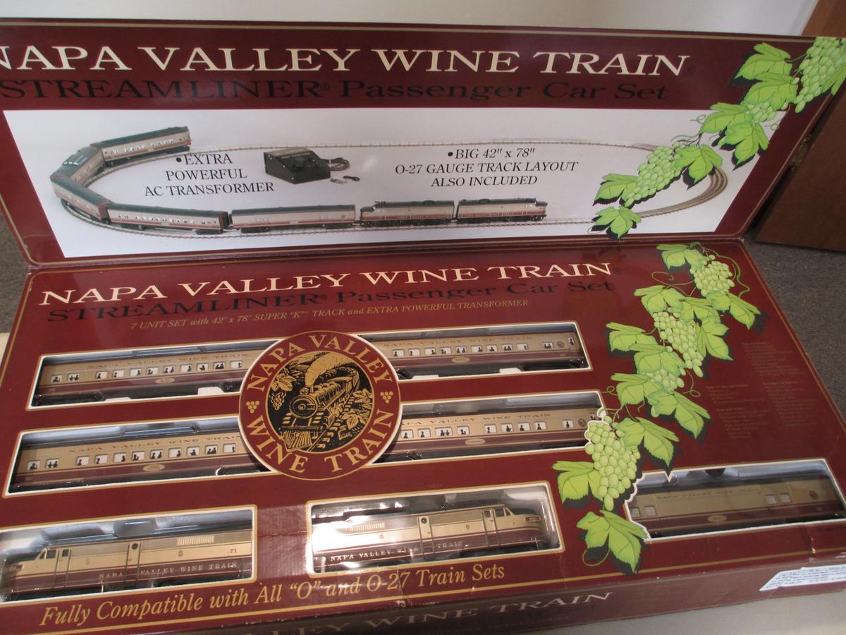 K-Line Electric Trains Napa Valley Wine Train Streamliner Passanger Car Set