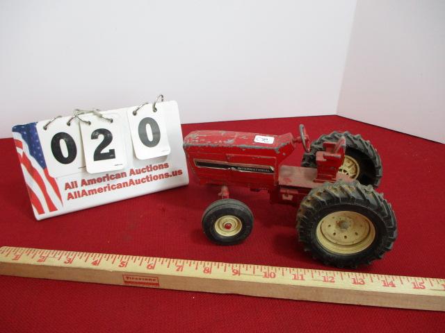 1/16 Scale Red Tractor