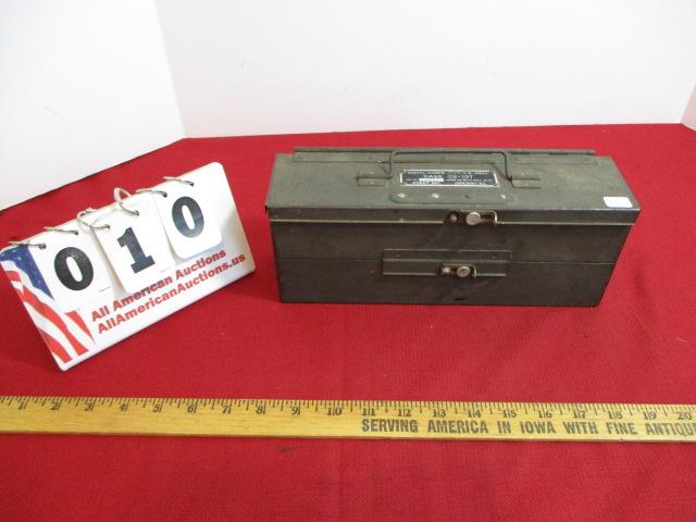 WWII U.S. ARMY Signal Corps. CS-137 Radio Crystal Storage Case