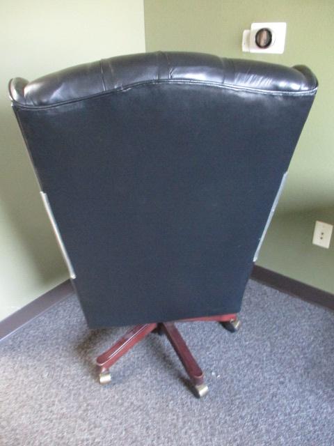 Executive Leather Office Chair