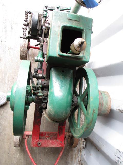 *SPECIAL ITEM* Antique Simplicity Hit-and-Miss Engine w/ Cart