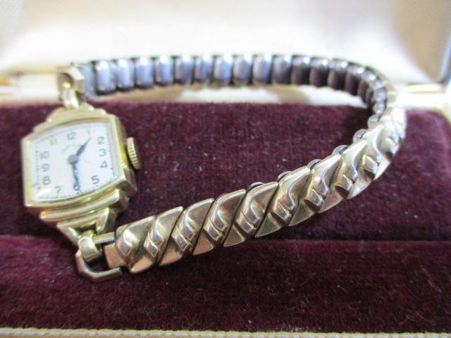 14kt Gold Lady Elgin Watch w/ Original Case