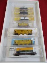 Collection of N gauge Model Railroad Cars-Lot of 7