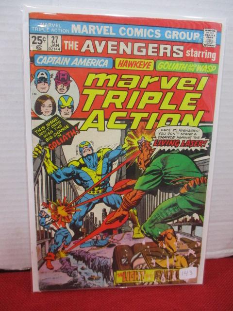 Marvel Comic 25 cent The Avengers #27 Comic Book