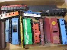 Mixed HO Scale Model Railroading Cars-B