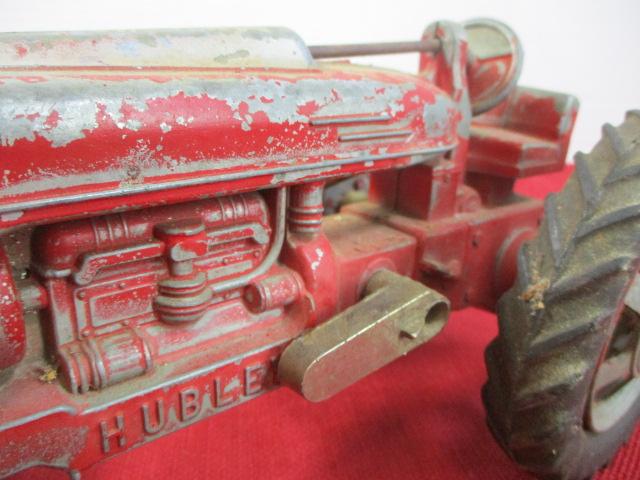 Hubley 1:16 Scale Die Cast Tractor
