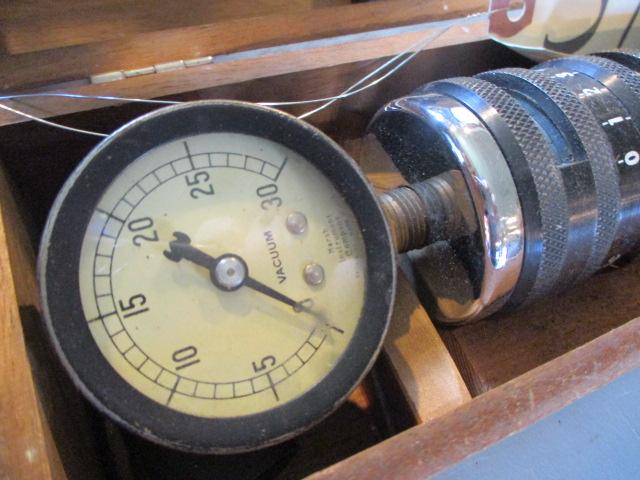 Marsh Instrument Co. Vacuum Gauge