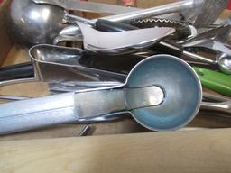 Mixed Vintage Utensil Lot-B