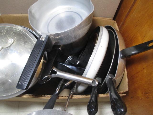 Mixed Cookware Lot