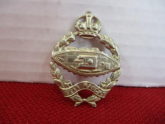 WWII British Royal Tank Regiment Hat Badge